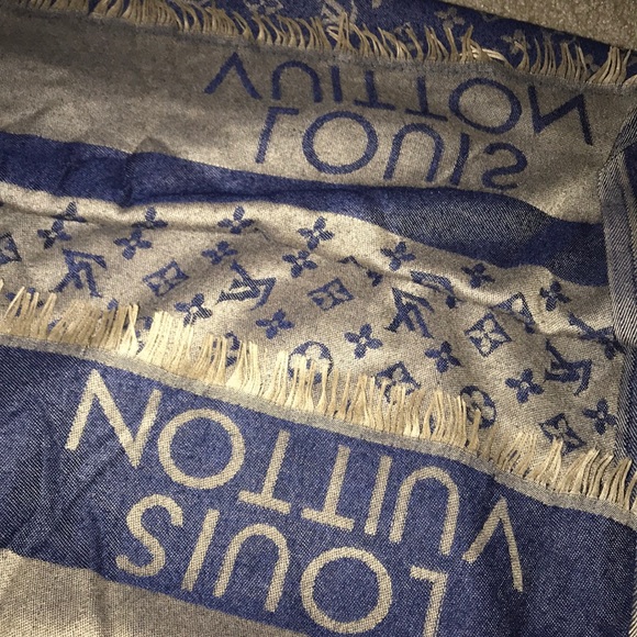 Vintage LV Louis Vuitton Scarf Make an OFFER - Picture 2 of 7